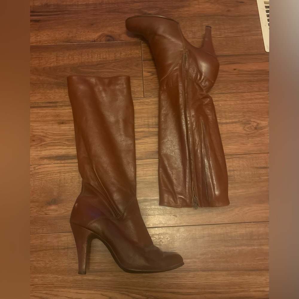 VINTAGE Brown Leather Under the Knee-High Boots